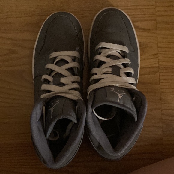 Air Jordan 1 Retro Mid 'Cool Grey' | Only worn twice - Picture 5 of 6